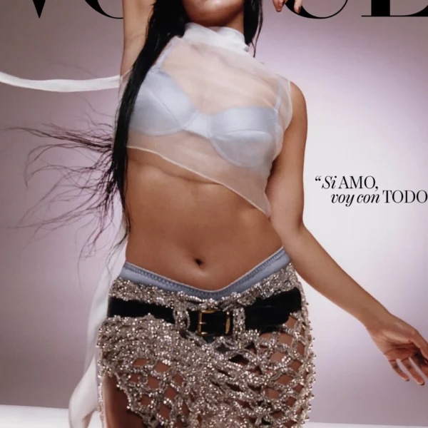 Revista Vogue Rosalía + bolsa de regalo