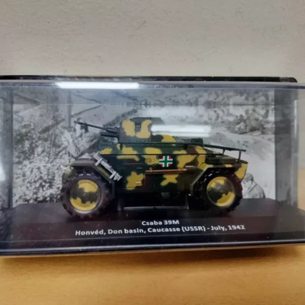 N/100. Csaba 39.M. 1942. #100.Coches militares de la Segunda Guerra Mundial 1/43