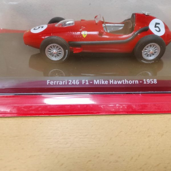 #34 Ferrari 246 F1 Mike Hawthorn FERRARI  ESCALA 1-24