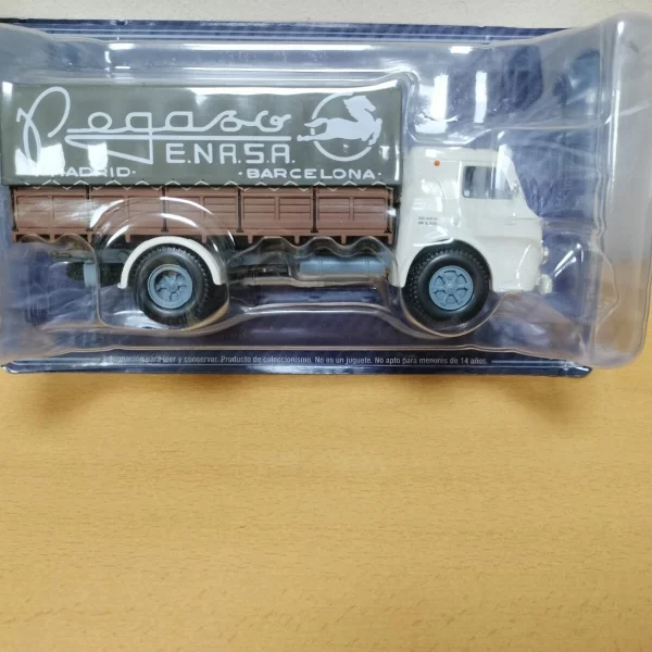 #90. Pegaso 125  Camiones y autobuses españoles