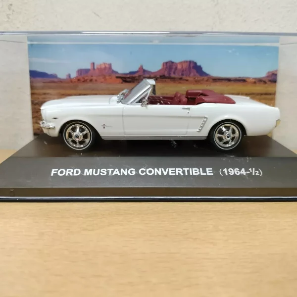 #4. Ford Mustang convertible (1964 ½). #4. COLLECTION AMERICAN CARS 1/43